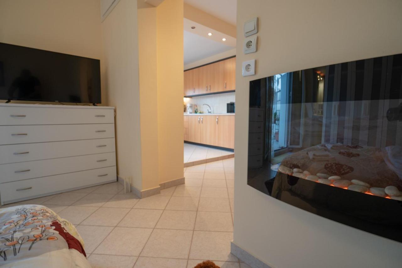 Attica Train Station 1 Bedroom 4 Pers Apartment Афины Экстерьер фото