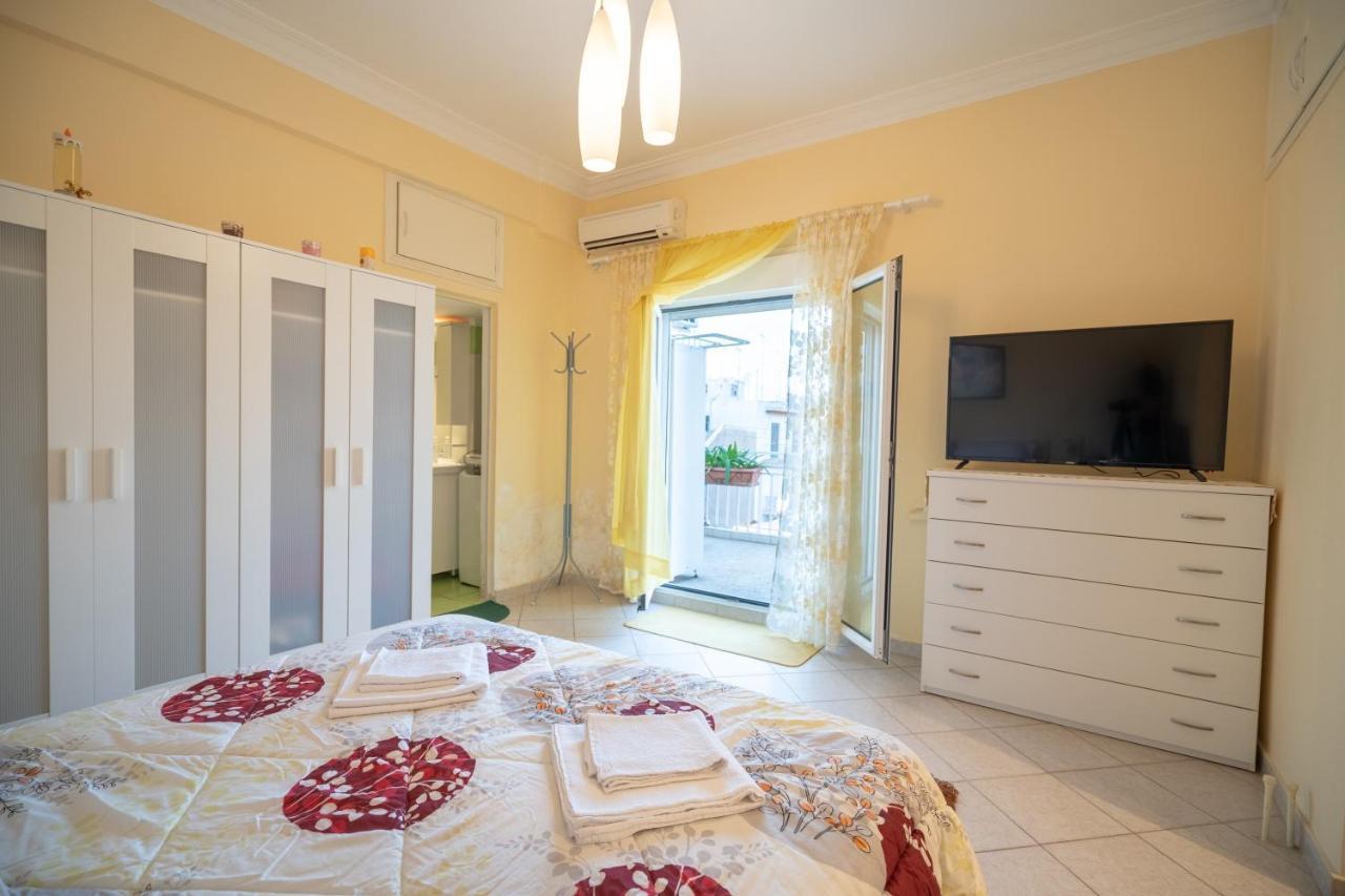 Attica Train Station 1 Bedroom 4 Pers Apartment Афины Экстерьер фото