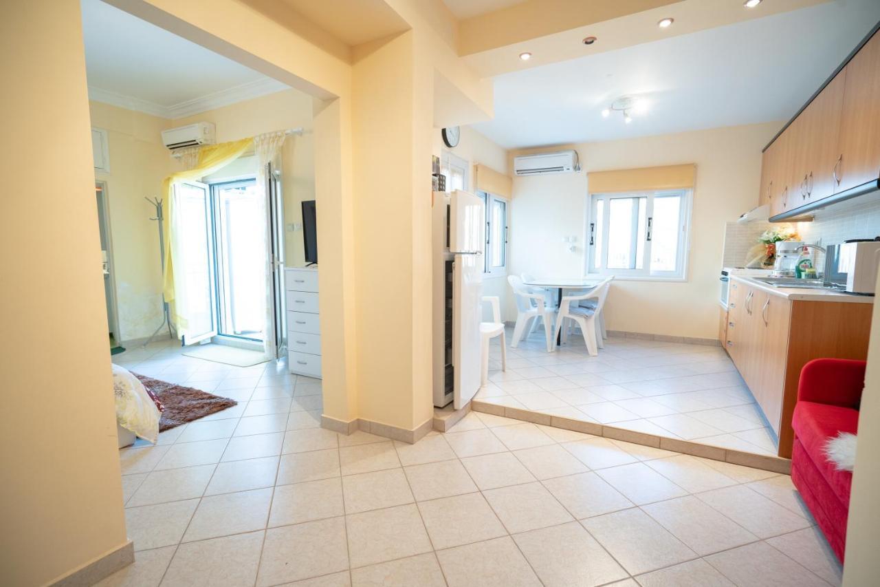 Attica Train Station 1 Bedroom 4 Pers Apartment Афины Экстерьер фото