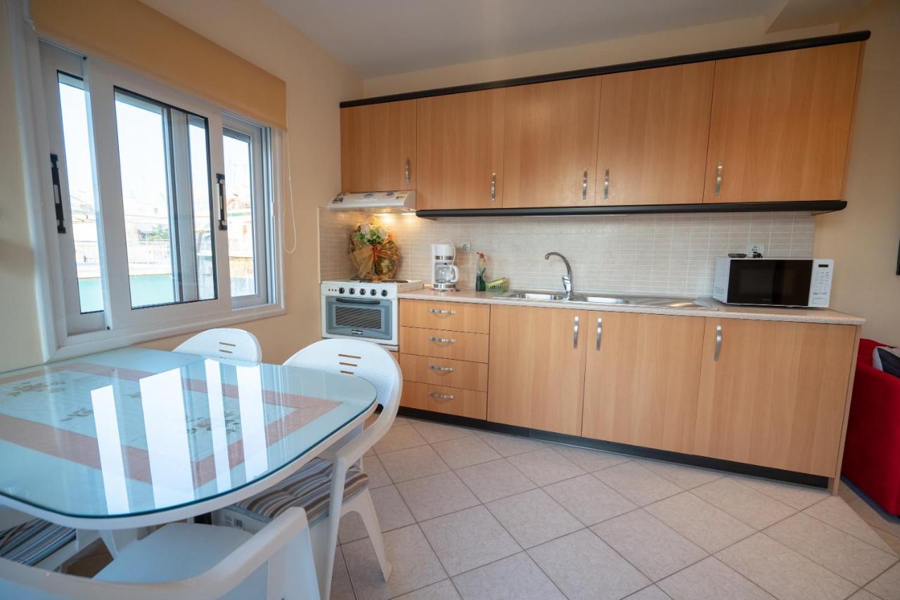 Attica Train Station 1 Bedroom 4 Pers Apartment Афины Экстерьер фото
